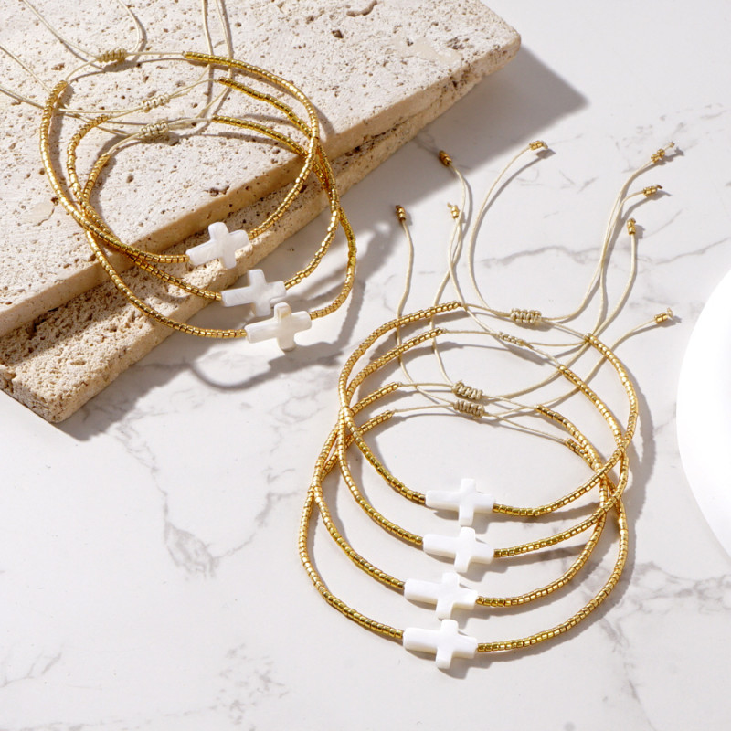 Copper Bead Woven Cross Bracelet for Women, Light Luxury High-End Feel, Fortune and Safety Charm, European and American Retro Elastic Bracelet