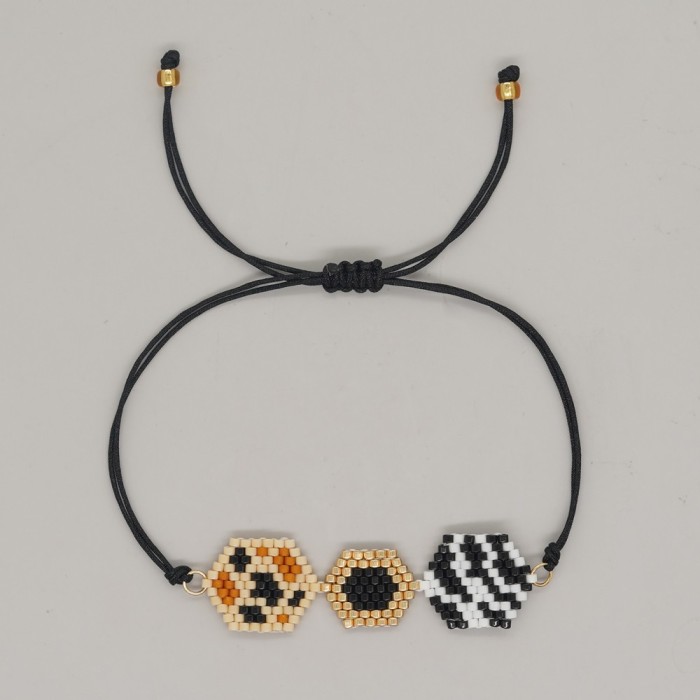 Heart-shaped Woven Red Rope Bracelet with Gold Beads Ethnic Style Commuting Gift Hand Jewelry Night Market Hot-sellin...