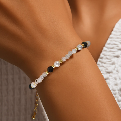 Vintage Ethnic Style Natural Stone Bracelet for Women White Crystal Black Onyx Beaded Design Sense Light Luxury Hand Jewelry Cross-Border Wholesale