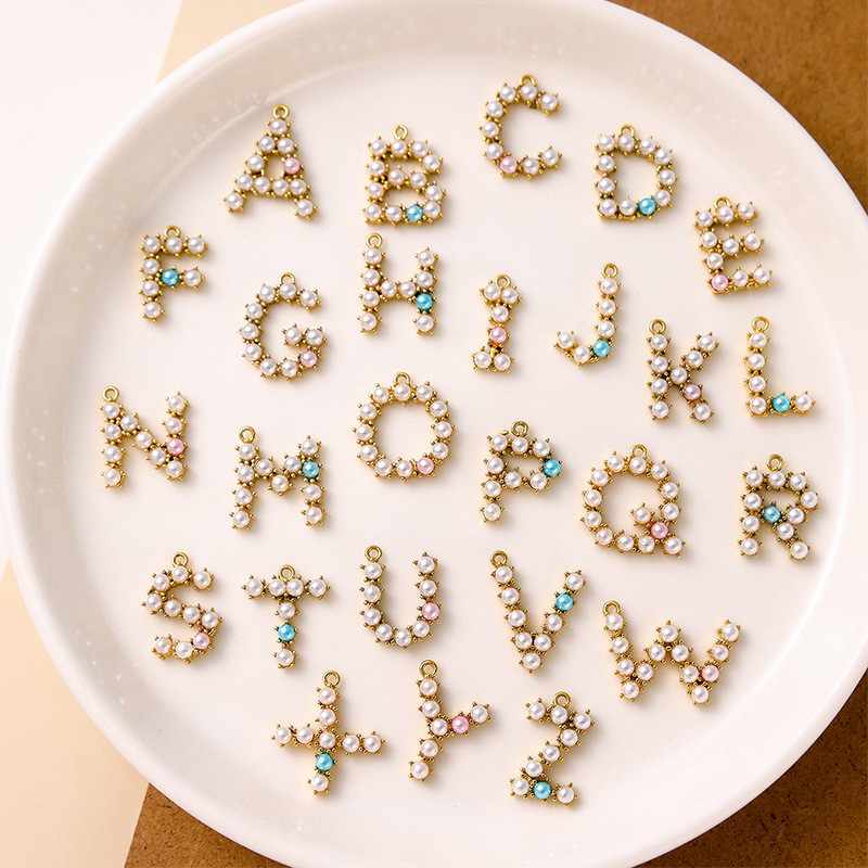 Cross-Border New Style Shell Pearl 26 English Alphabet Pendant Accessories Necklace Earrings Titanium Steel Vacuum Electroplating Non-Fading