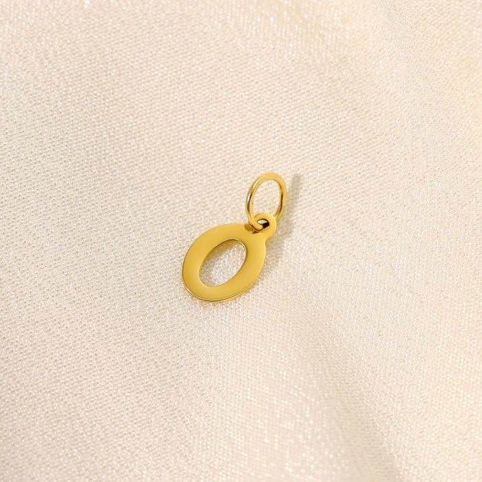 Hot Selling Simple Smooth Stainless Steel 26 English Alphabet Pendant Titanium Steel DIY Jewelry Accessories Wholesale