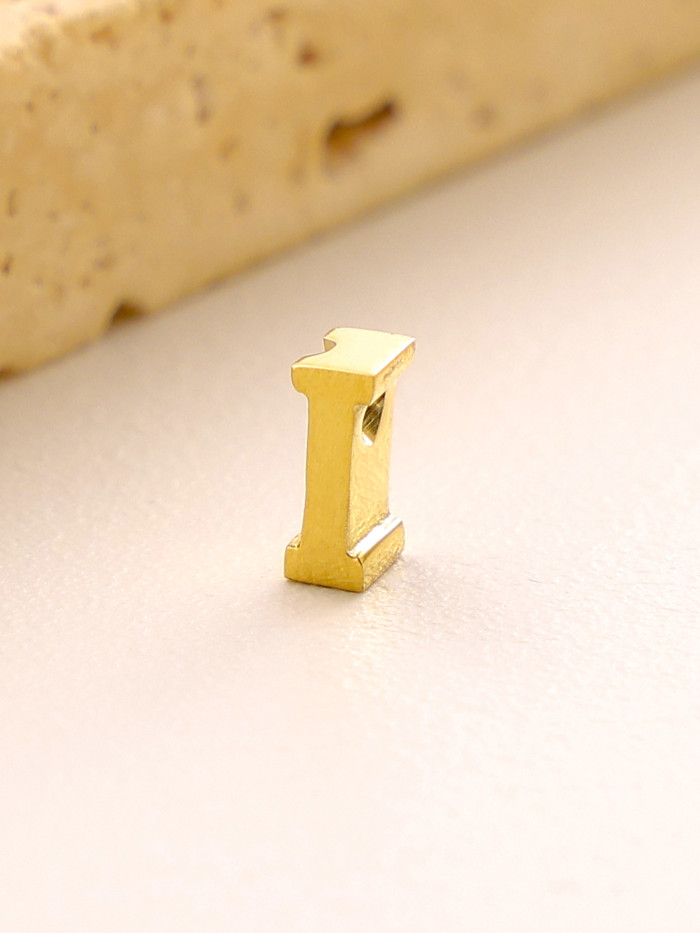 Cross-Border European and American Hot Selling 26 English Letters Vacuum Electroplated Stainless Steel DIY Gold Letter Pendant Accessories Wholesale