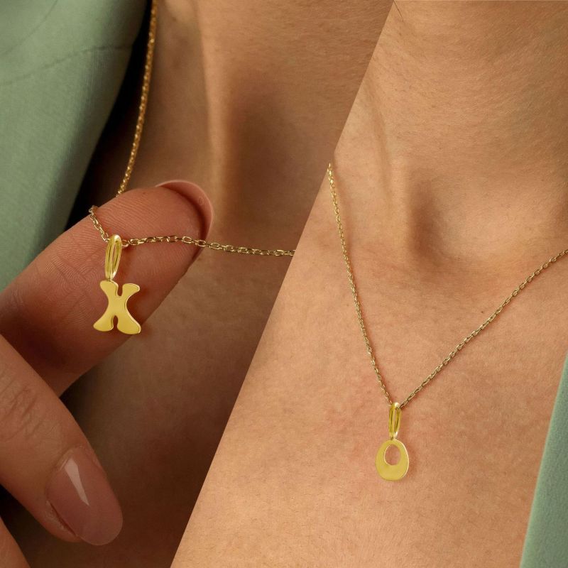 Cross-Border European and American Style Stainless Steel Fashion Small Exquisite 26 English Small Letter Necklace Simple Versatile Accessories Wholesale