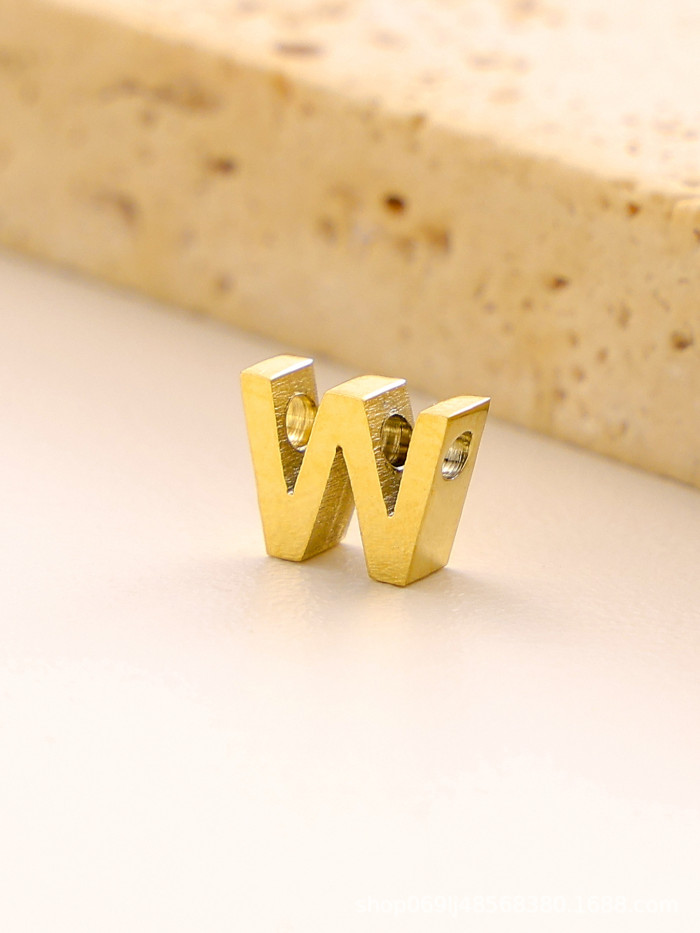 Cross-Border European and American Hot Selling 26 English Letters Vacuum Electroplated Stainless Steel DIY Gold Letter Pendant Accessories Wholesale