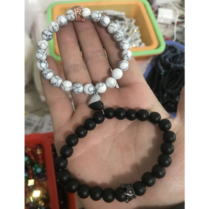 New Arrival Heart-Shaped Magnetic Stone Qixi Festival Couple Bracelet Cross-Border Exclusive Magnetic Tiger Eye Stone Volcanic Stone Bracelet