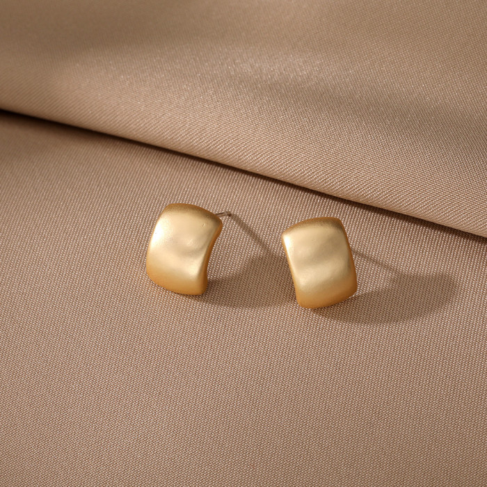 European and American Style Gold Geometric Earrings for Women, High-End Large Hoop Earrings, Minimalist Style Ear Hoops, Ear Jewelry, Ear Clips Wholesale