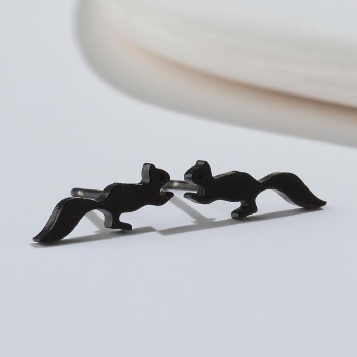 Amazon New Animal Earrings Retro Ins Style 18K Gold Cute Ghost Dinosaur Giraffe Earrings