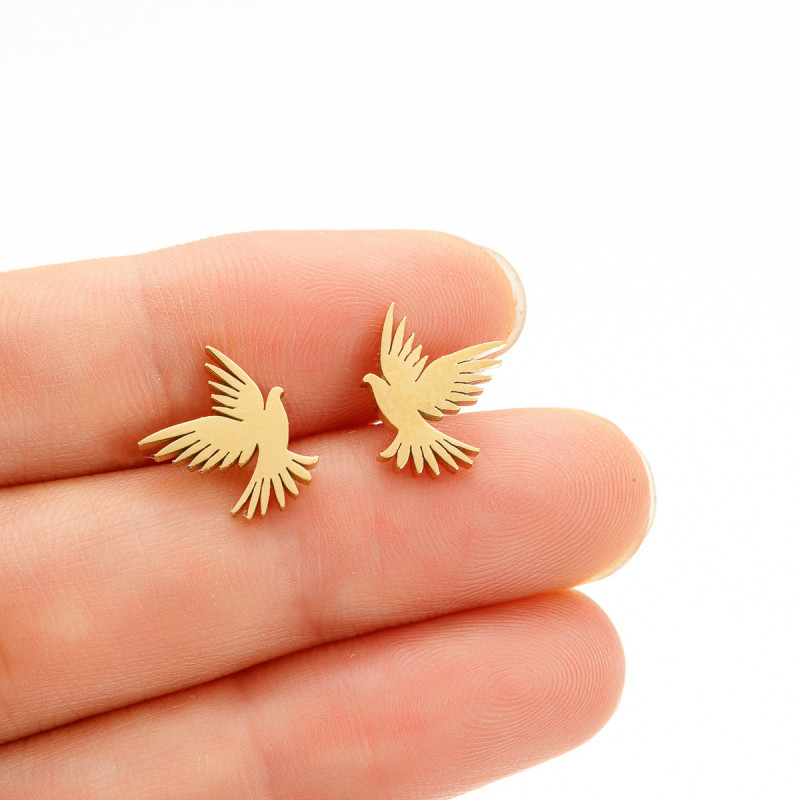 Cross-Border Trade New Punk Style Series Hollow Eagle Earrings Personality Retro Stainless Steel Bird Earrings Wholesale