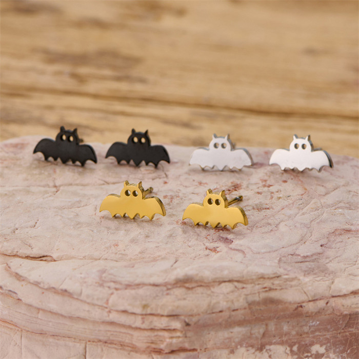 Foreign Trade New Retro Halloween Party Earrings Stainless Steel Cut Bat Animal Ear Bone Studs In Stock Wholesale