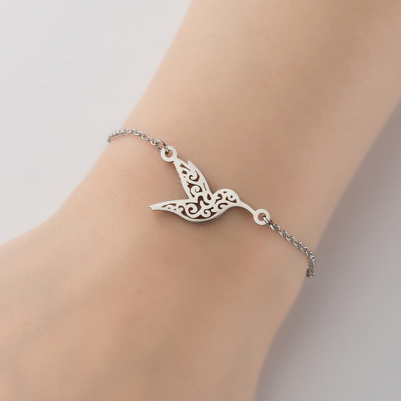 Cross-Border Hot-Selling New European and American Style Unique Design Bird Bracelet for Women Vintage Fashion Versatile Hummingbird Women's Bracelet