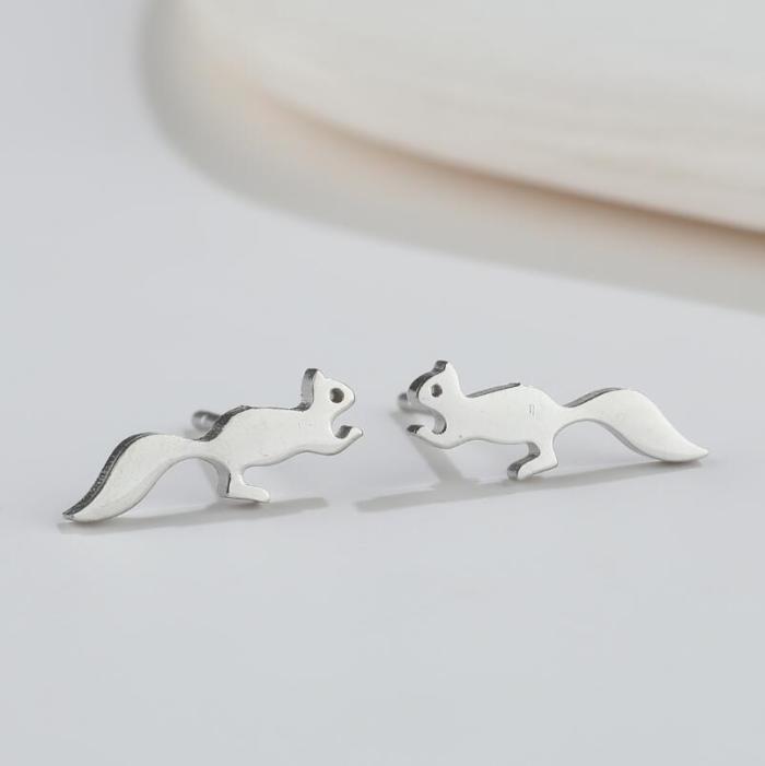 Amazon New Animal Earrings Retro Ins Style 18K Gold Cute Ghost Dinosaur Giraffe Earrings