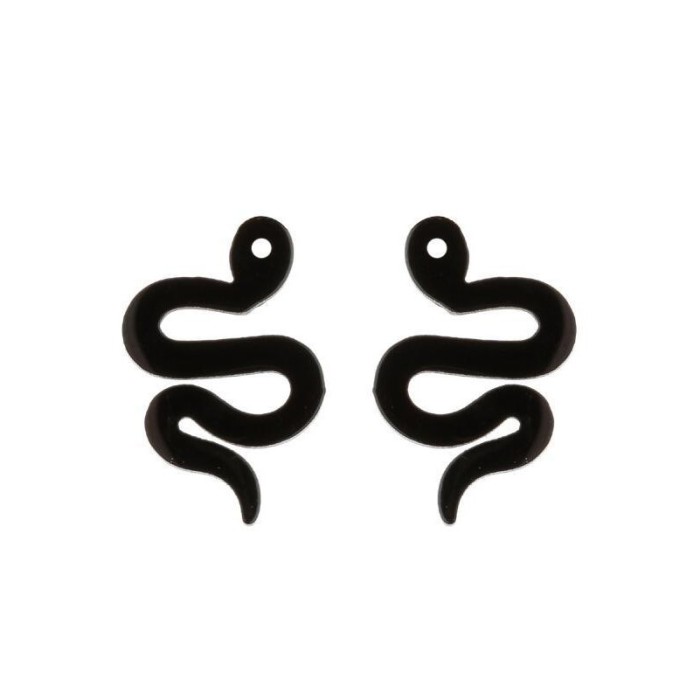 European and American Style New Snake Earrings Ins Fashion Simple S-Curved Snake-Shaped Animal Ear Jewelry Cross-Border In Stock Wholesale