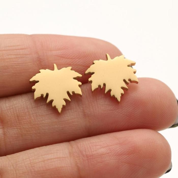 French Retro Earrings Fresh and Simple Maple Leaf Stainless Steel Stud Earrings for Women Ins 2025 New Plant Earrings