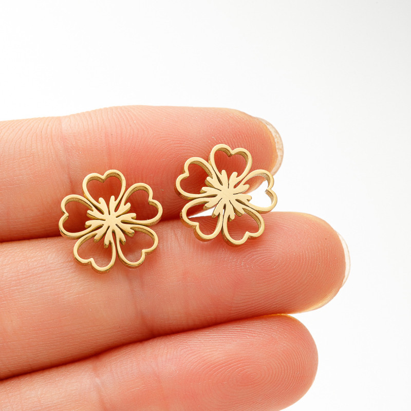 French Retro Stainless Steel Flower Earrings for Women Elegant Niche Style Simple Fresh Earrings Wholesale