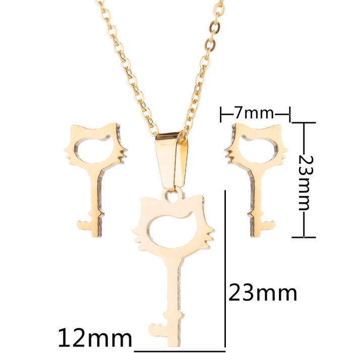 Fashion Snowflake Earrings Necklace Jewelry Set Cute Mickey Heart Three-Piece Set Wholesale for Men and Women
