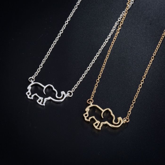 Fashion New Animal Necklace Cute Lucky Elephant Pendant for Women Simple Hollow Clavicle Chain in Stock Wholesale