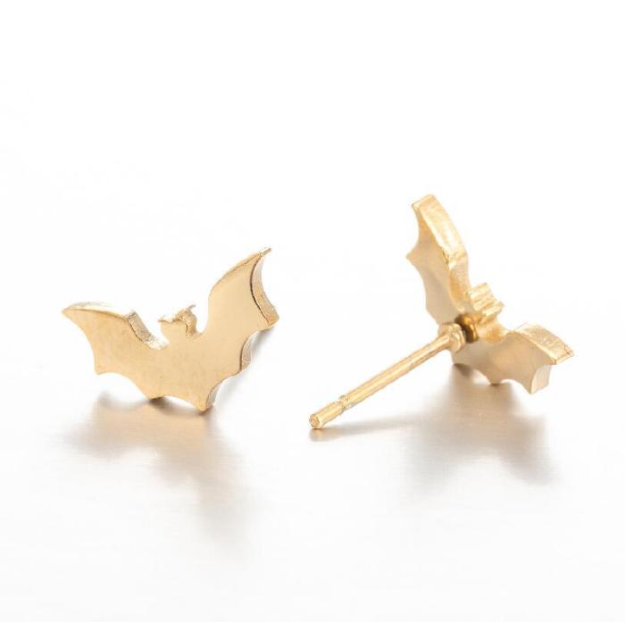 European and American Cross-Border New Style Personality Bat Earrings Ins Fashion Versatile Small Animal Hip-Hop Black Earrings Wholesale