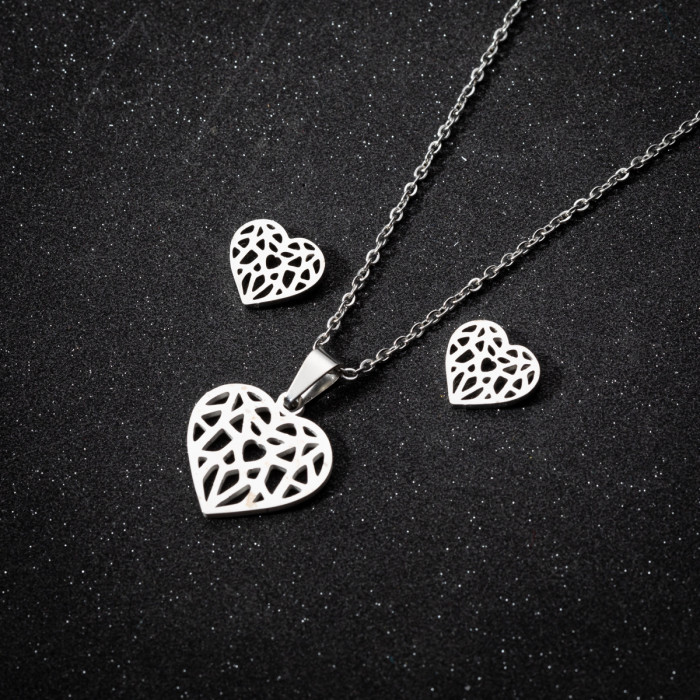 European and American Style Stainless Steel Geometric Simple Pendant Necklace Fashionable Personality Hollow Origami Heart-shaped Earrings Three-piece Set