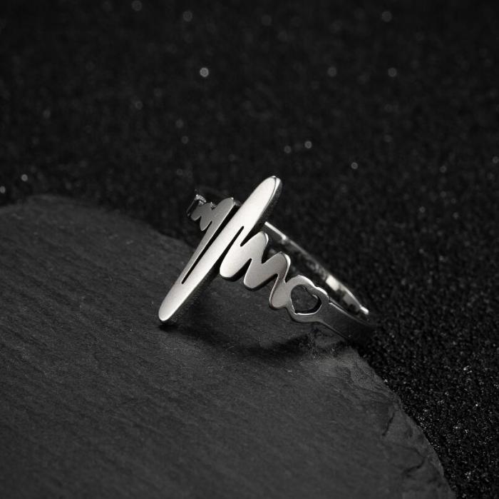 Fashion Retro Ring INS Style Stainless Steel Korean Version Heartbeat ECG Ring Versatile Lightning Pattern Accessory