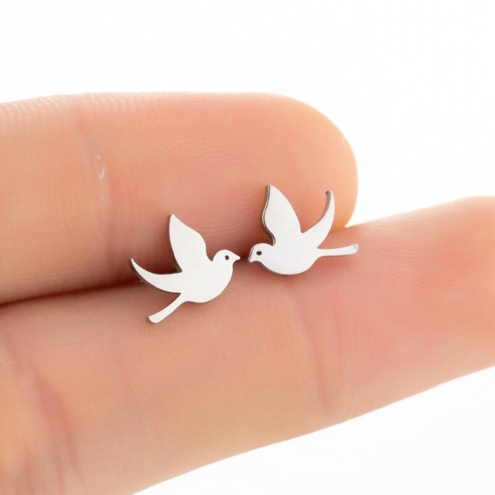 Fashion Bird Earrings Ins Style Female Student Simple Little Swallow Animal Ear Jewelry Wholesale Cross-Border Trade Accessories