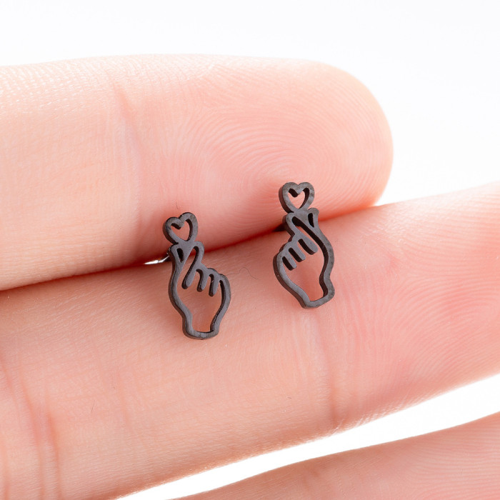 Simple Gesture Heart Earrings Ins Style Women's Versatile Niche Earrings Geometric Heart Earrings Wholesale