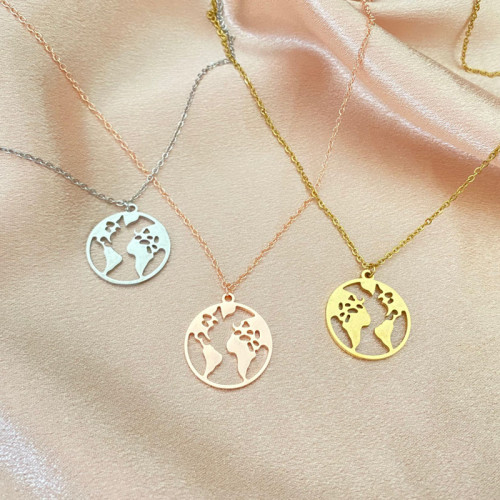European and American Simple Stainless Steel World Map Necklace Pendant New Couple Necklace Niche Design Jewelry Accessories