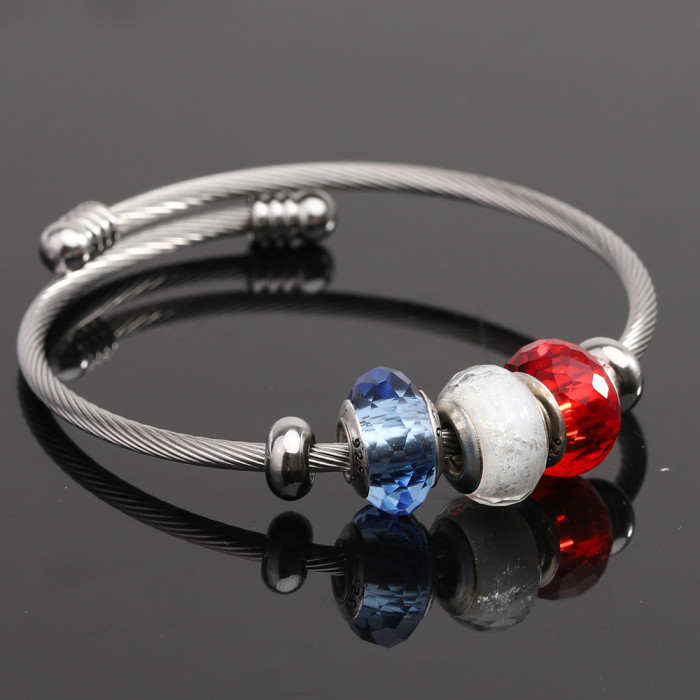 European and American Hot Sale Three-Color Stainless Steel Bracelet for Women DIY Titanium Steel Wire Bracelet Detachable Threaded Beads Wholesale