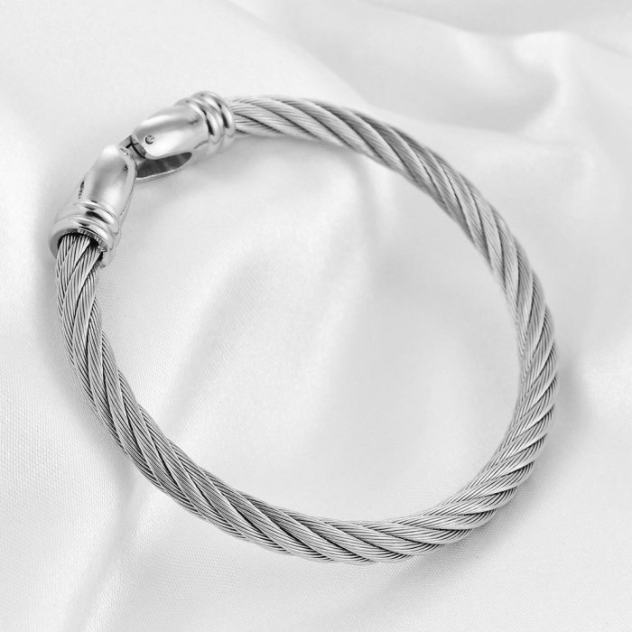 European and American INS Style Simple Three-Color Braided Bracelet 316L Titanium Steel Stainless Steel Fashion Unisex Cable Bracelet