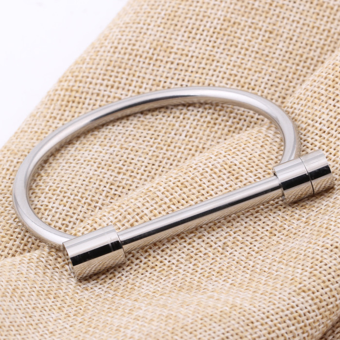 European and American Cross-Border Hot Sale Fashion 57MM Three-Color Titanium Steel Horseshoe Bracelet Stainless Steel D-Shape Women's Bracelet Wholesale for Women