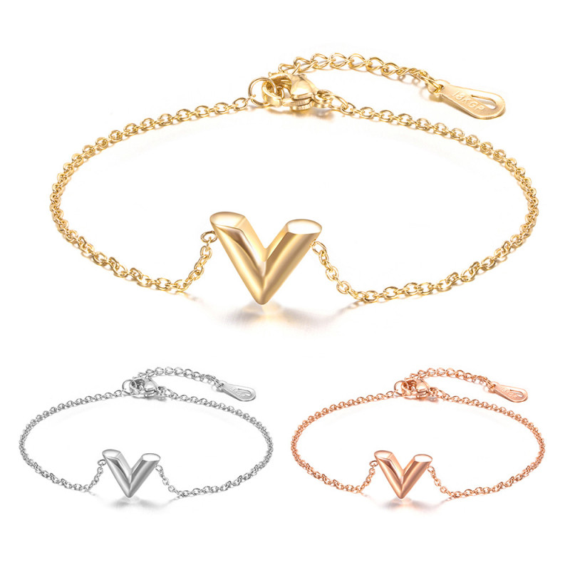 Manufacturer Wholesale European and American Style Three-Dimensional Personalized V Letter Bracelet Simple Fashion Titanium Steel 18K Gold O Letter Chain Bracelet Hot Sale
