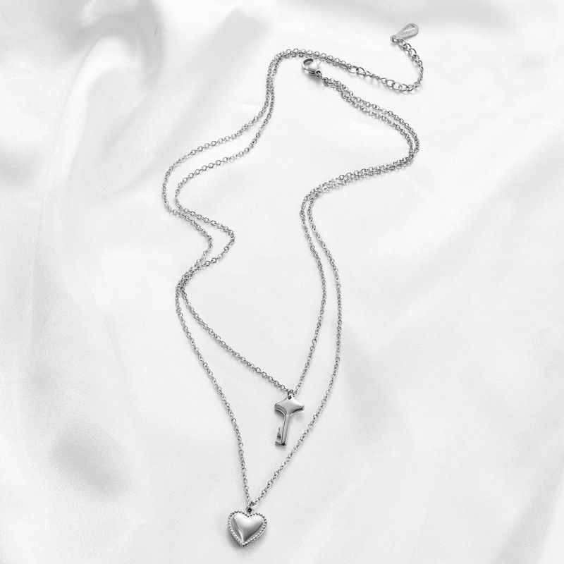 European and American Cross-Border Internet Celebrity Same Style Fashion Light Luxury Double Layer Stacked Collarbone Chain Key Heart Pendant Titanium Steel Couple Women