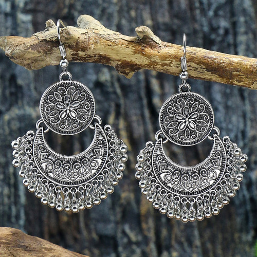 Cross-Border Retro Ethnic Style Jewelry Bohemian Carved Geometric Smiley Face Earrings Tassel European and American Exaggerated Drop Earrings for Women