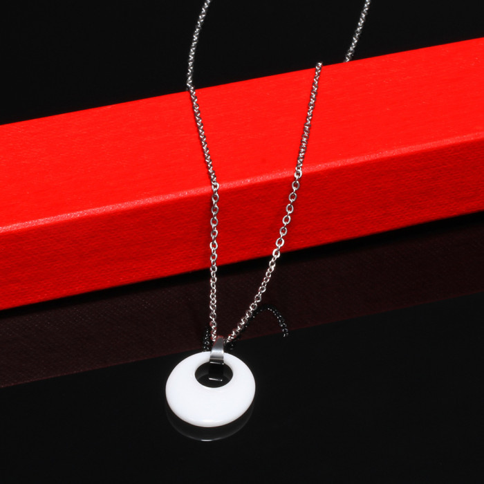 Hot Sale INS Oval 17MM Hollow Ceramic Stainless Steel Collarbone Chain Necklace Valentine's Day Gift for Women