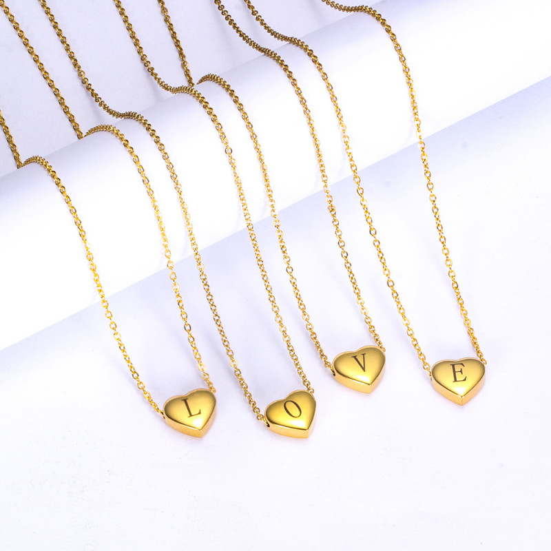 Amazon Wish Hot Sale Stainless Steel Versatile Heart Pendant 26 English Letters Titanium Steel Collarbone Chain Necklace Wholesale