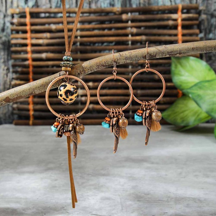 Hot-Selling Jewelry Set Ethnic Style Creative Leopard Necklace Personality Versatile Bracelet Earrings Wholesale