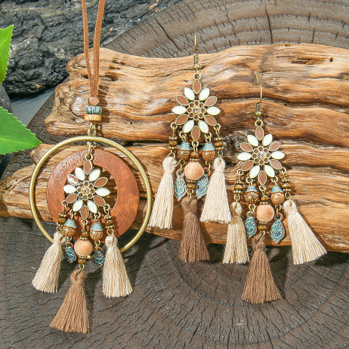 Amazon Hot Selling Retro Bohemian Style Earrings Necklace Set Personalized Creative Ethnic Style Vacation Jewelry for Women