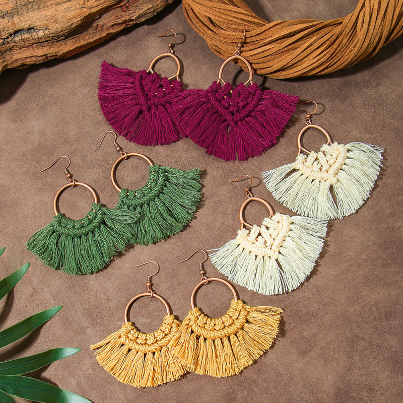 Amazon Hot Selling Bohemian Colorful Tassel Earrings Handmade Woven Personality Ethnic Vacation Style Earrings Wholesale