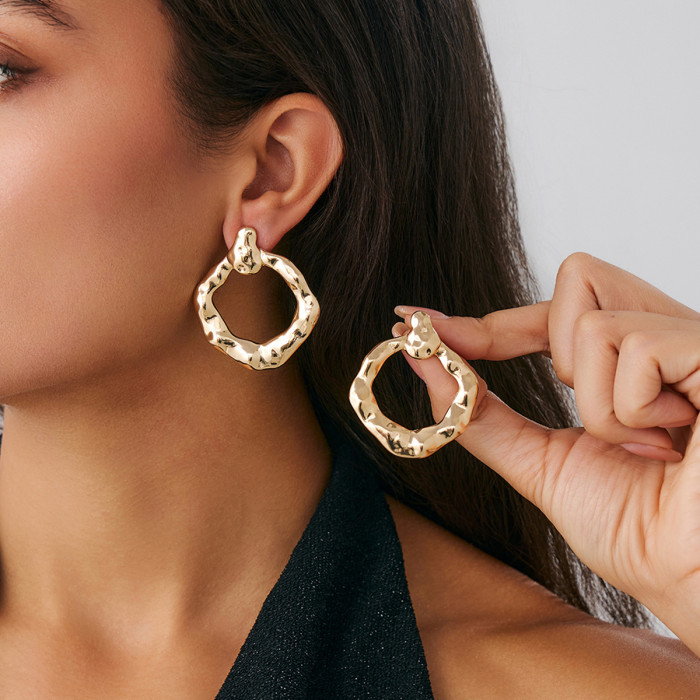 European and American Cross-Border Jewelry Design Sense Metal Threaded Wrinkled Earrings Ins Personality Irregular Geometric Pendant Earrings