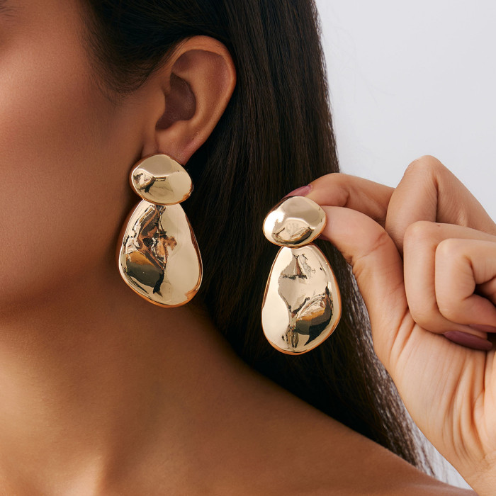 European and American Cross-Border Jewelry Fashion Commuting Geometric Round Ear Hooks for Women Ins Style Metallic Glossy Twisted Flower Earrings