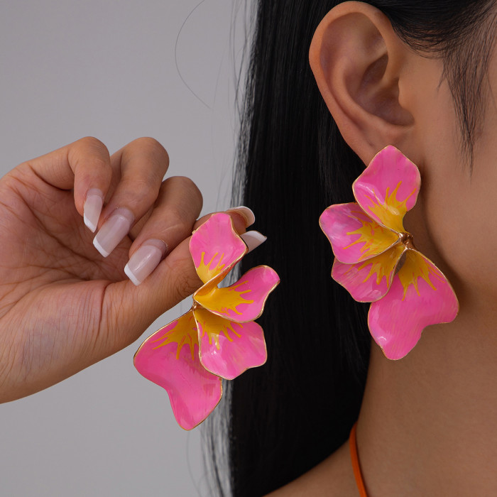 European and American Cross-Border Jewelry Sweet Style Gradient Pink Petal Oil Drop Earrings Fashionable Exaggerated Alloy Earrings