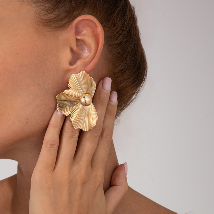 European and American Cross-Border INS Style Metallic Texture Flower Earrings Exaggerated Personality Earrings 3D Flower Ear Jewelry