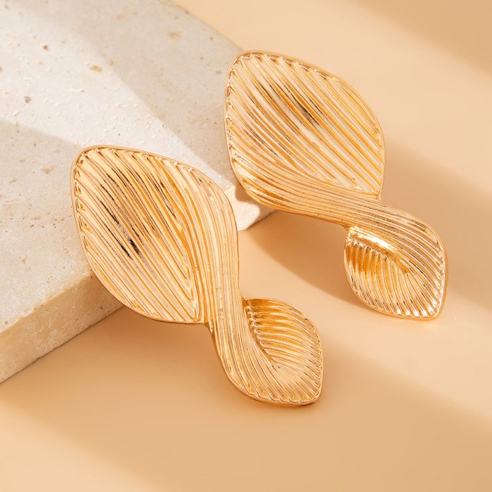 Jewelry Exaggerated Photosensitive Surface Heart Alloy Earrings Unique Irregular Square Wrinkled Earrings