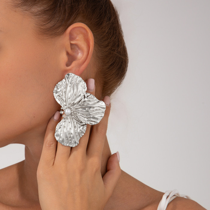 European and American Cross-Border INS Style Metallic Texture Flower Earrings Exaggerated Personality Earrings 3D Flower Ear Jewelry