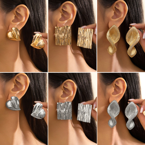 European and American Cross-Border Jewelry Exaggerated Photosensitive Surface Heart Alloy Earrings Unique Irregular Square Wrinkled Earrings