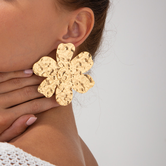 European and American Cross-Border INS Style Metallic Texture Flower Earrings Exaggerated Personality Earrings 3D Flower Ear Jewelry