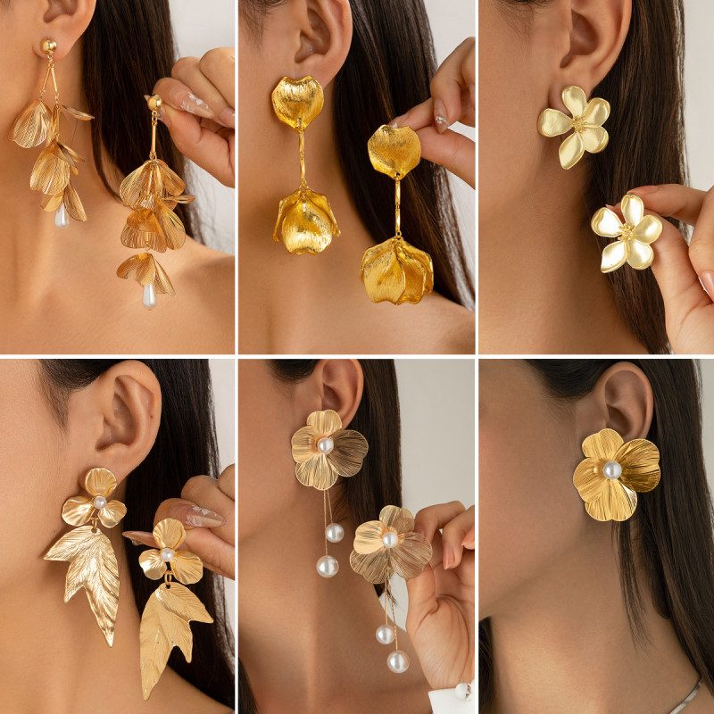 European and American Cross-Border Metal Texture Three-Dimensional Ginkgo Leaf Flower Earrings Sweet Cool Versatile Imitation Pearl Tassel Ear Jewelry