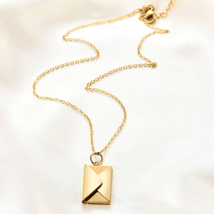 European and American Amazon Hot Sale Stainless Steel Envelope Engravable Clavicle Chain Women Versatile Couple Titanium Steel Necklace Wholesale Women