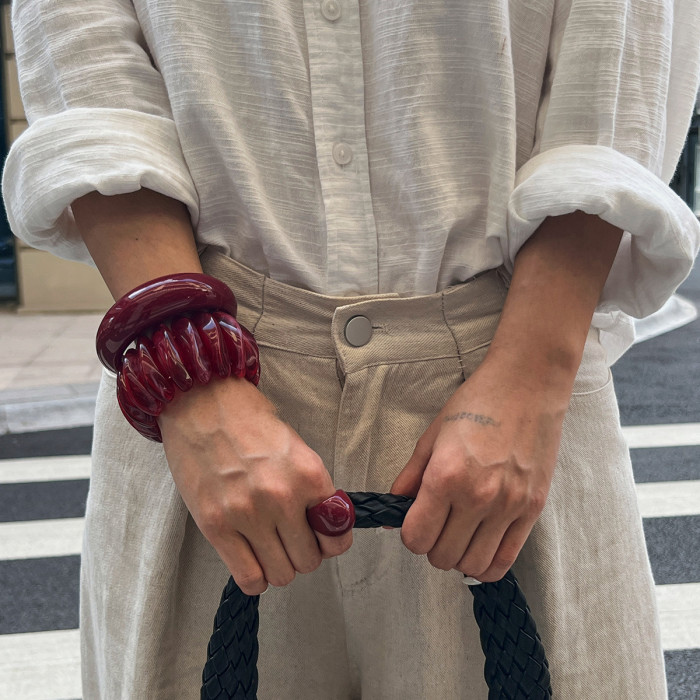 European and American Cross-Border Jewelry Retro Hong Kong Style Wine Red Open Bracelet Ins Irregular Shaped Resin Elastic Bracelet