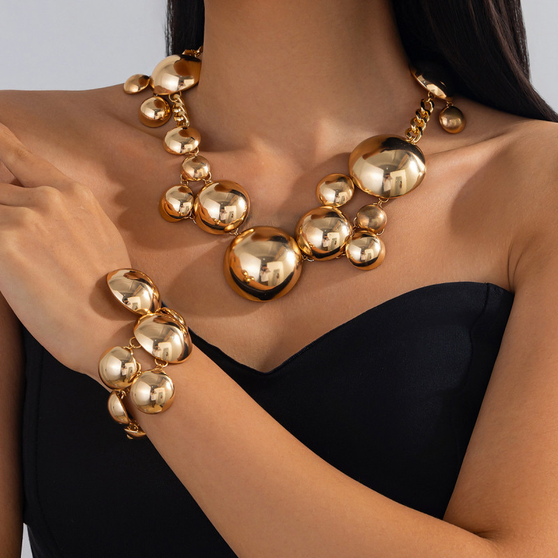 European and American Cross-Border Jewelry Exaggerated Smooth Alloy Round Pendant Necklace Punk Design Necklace Set