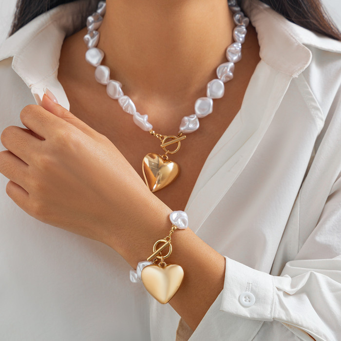 European and American Cross-Border Jewelry Fashion Heart Hollow Pendant Collarbone Chain Simple Flat Beaded Pearl Necklace Set